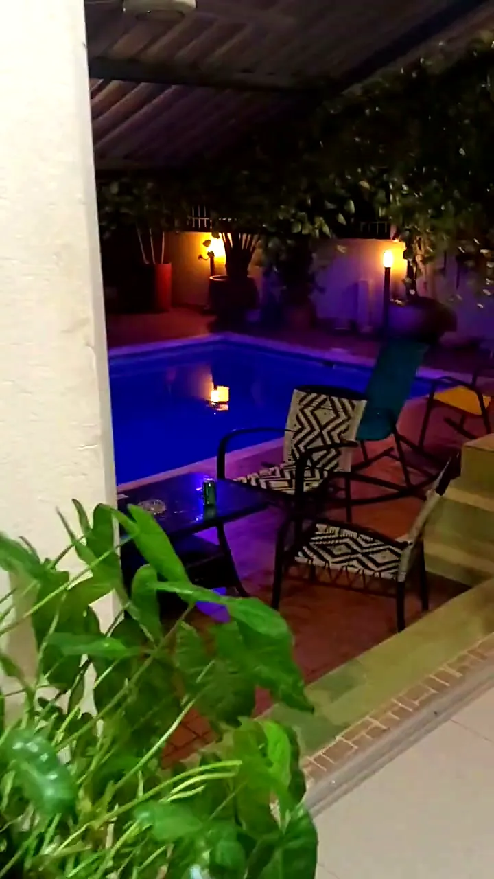 Piscina de noche